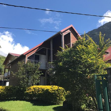 萨拉济Le Jean Robert住宿加早餐旅馆 外观 照片