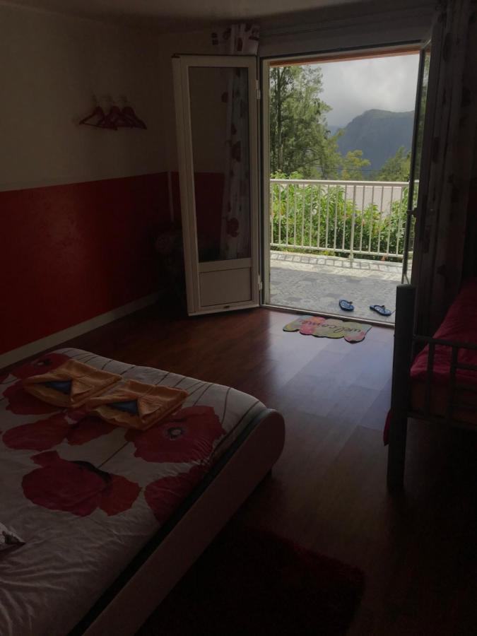 萨拉济Le Jean Robert住宿加早餐旅馆 外观 照片